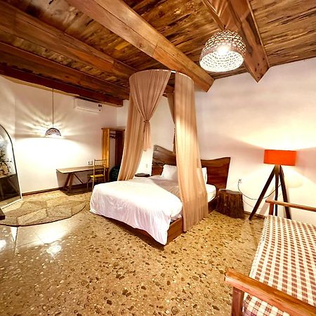 Tien Son Pleiku Homestay Buitenkant foto