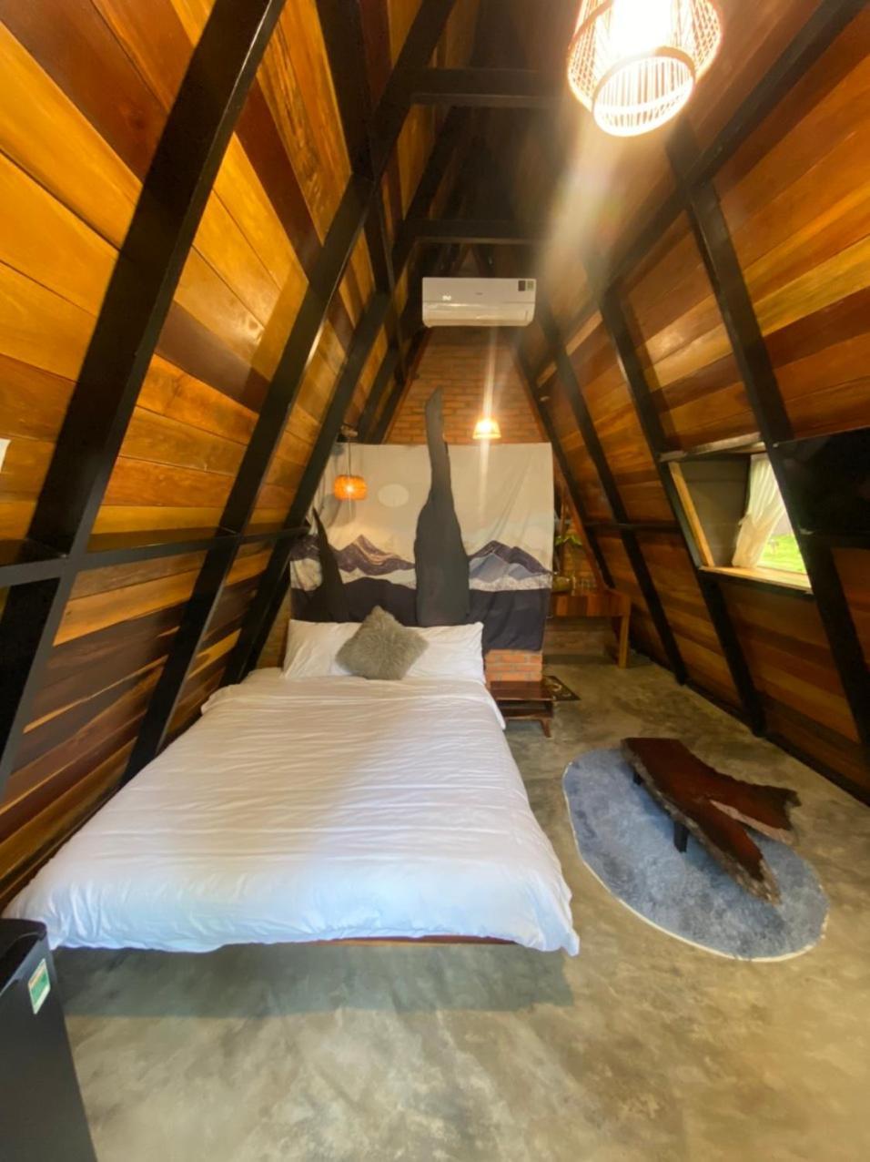 Tien Son Pleiku Homestay Buitenkant foto